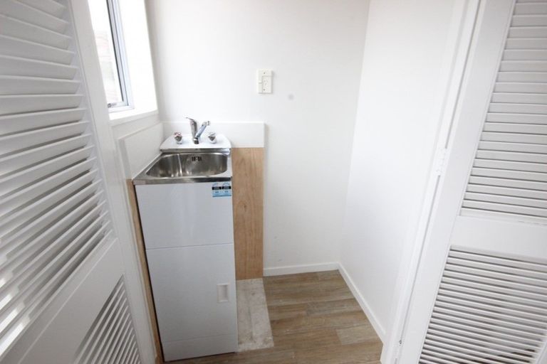 Photo of property in 60 Newton Place, Westbrook, Palmerston North, 4412