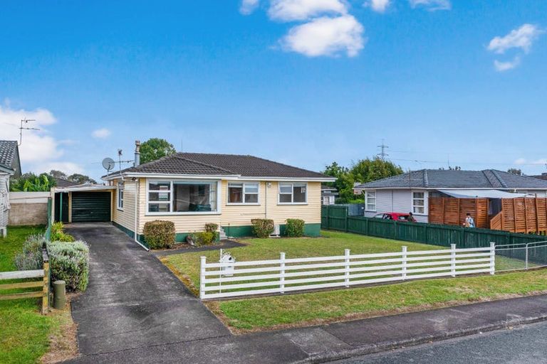Photo of property in 70 Tatariki Street, Rosehill, Papakura, 2113