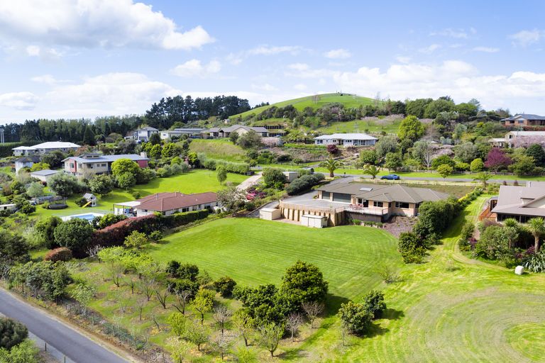 Photo of property in 19 Roger Guy Place, Welcome Bay, Tauranga, 3175