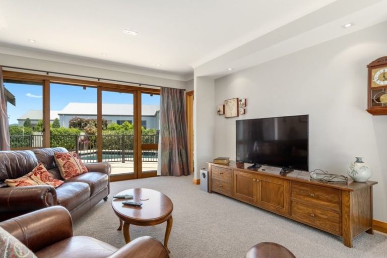 Photo of property in 42 Holyoake Terrace, Omokoroa, 3114