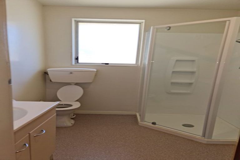 Photo of property in 2/72 Springs Road, Hornby, Christchurch, 8042