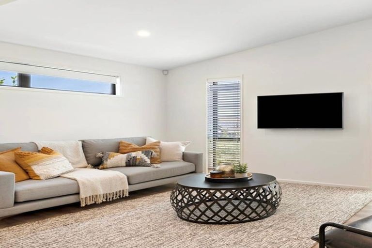 Photo of property in 3 Te Rata Boulevard, Karaka, 2124