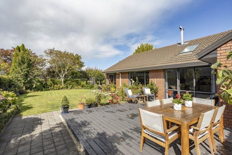 Photo of property in 17 Windsor Court, Rangiora, 7400