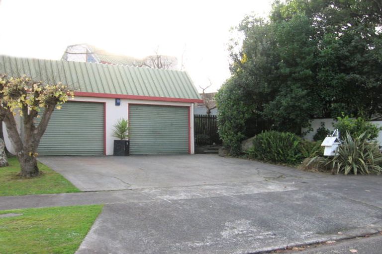 Photo of property in 31 Pinedale Parade, Milson, Palmerston North, 4414