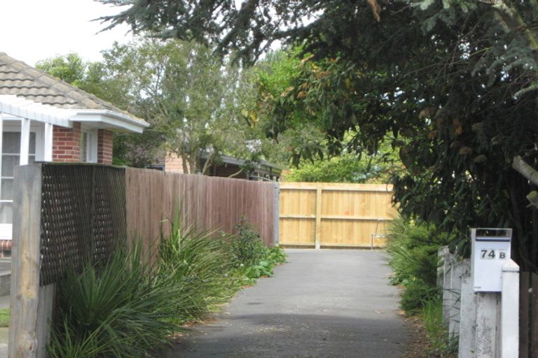Photo of property in 74b Dunedin Street, Redwood, Christchurch, 8051