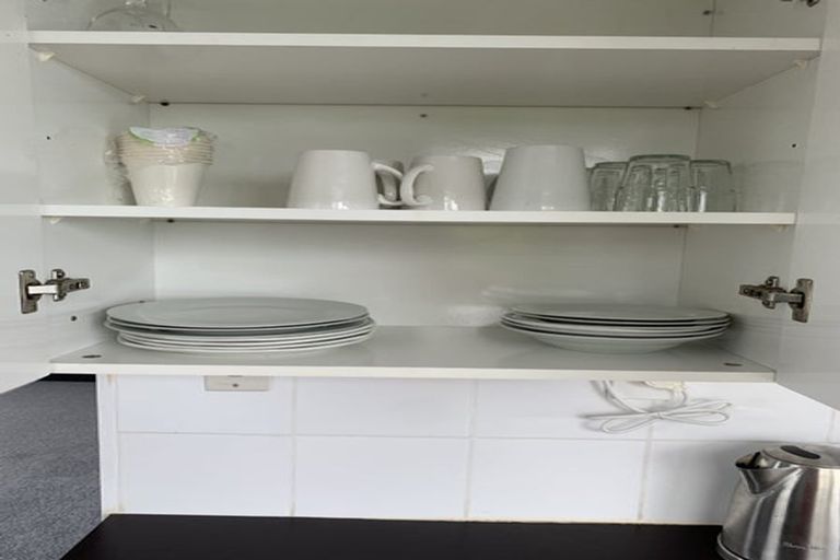 Photo of property in 2/65 Cliff View Drive, Green Bay, Auckland, 0604