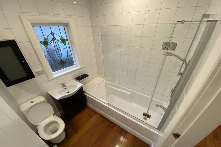 Photo of property in 3 Dee Street, Island Bay, Wellington, 6023