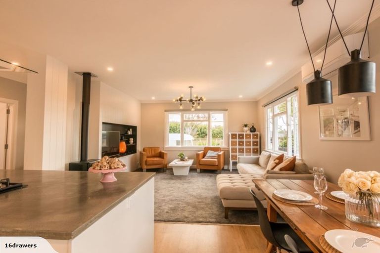 Photo of property in 113 Govett Avenue, Frankleigh Park, New Plymouth, 4310