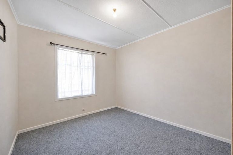 Photo of property in 8 Pacey Avenue, Hawera, 4610