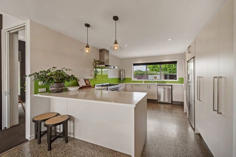 Photo of property in 9 Crown Close, Prebbleton, 7604