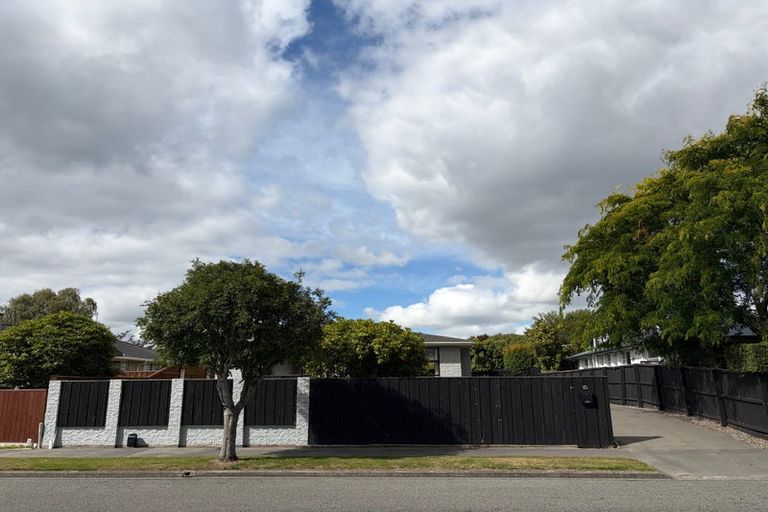 Photo of property in 15 Talltree Avenue, Avonhead, Christchurch, 8042