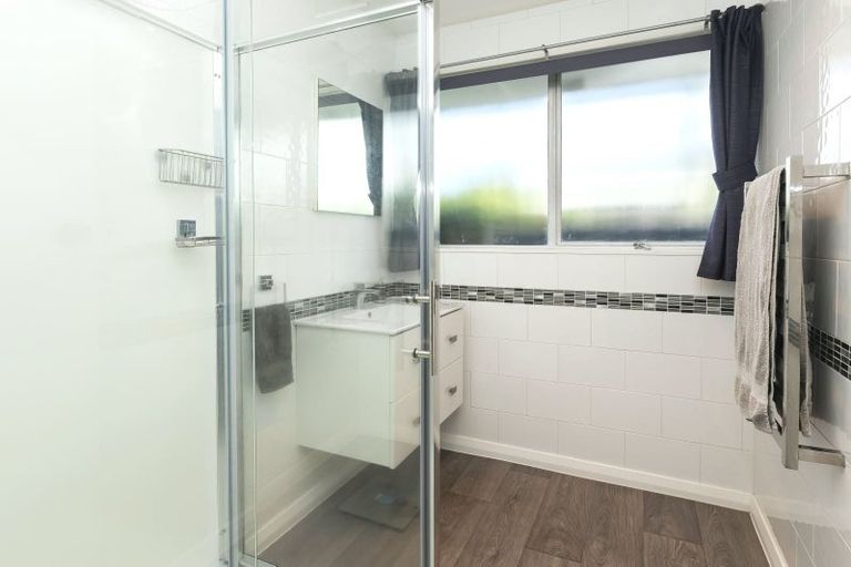 Photo of property in 1/290 Avonhead Road, Avonhead, Christchurch, 8042