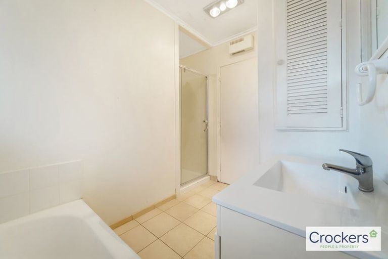 Photo of property in 3 Clayton Road, Manurewa, Auckland, 2102