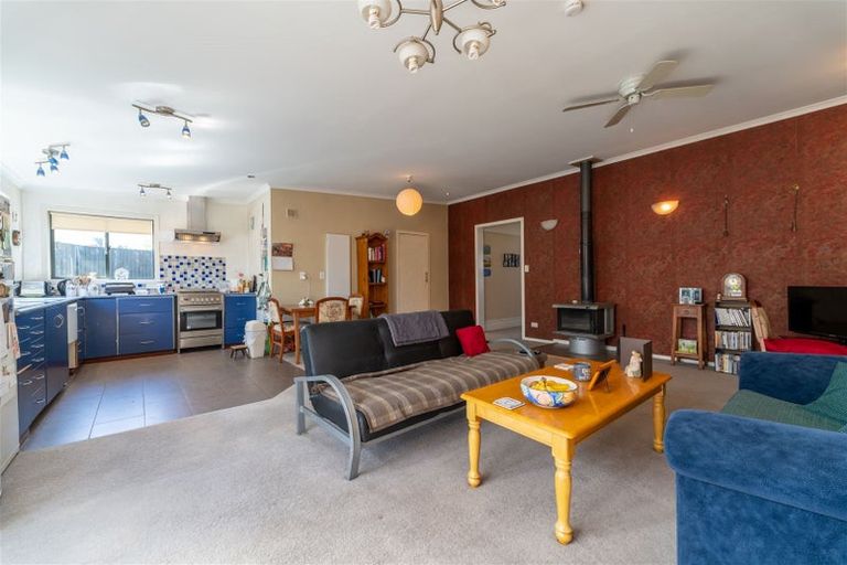 Photo of property in 16 Test Street, South Hill, Oamaru, 9400