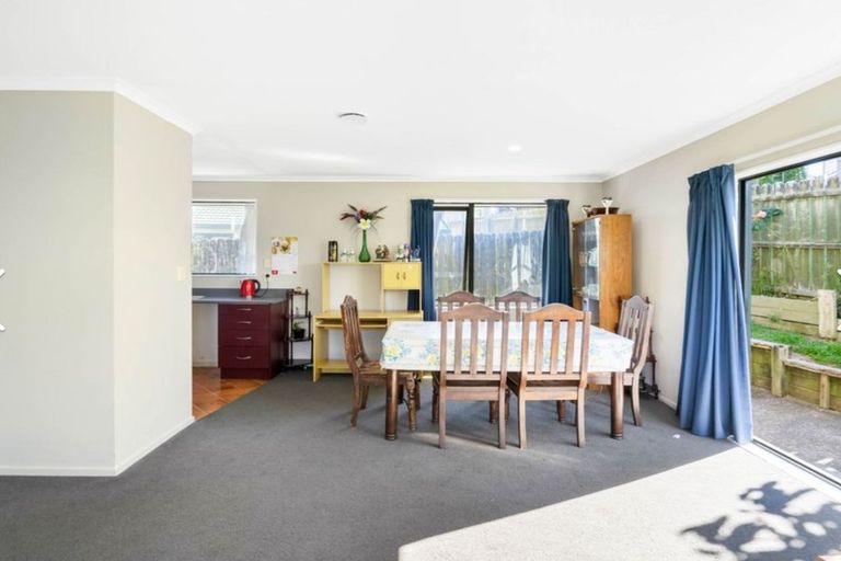 Photo of property in 45 Robert Ross Place, Clendon Park, Auckland, 2103
