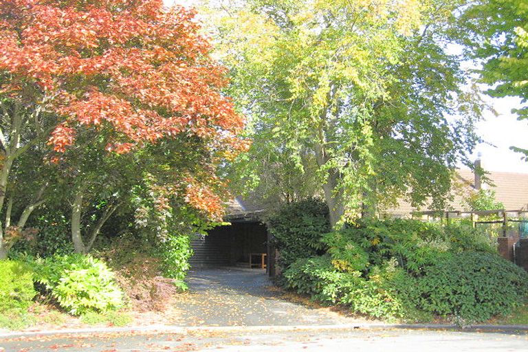 Photo of property in 14 Parr Place, Ilam, Christchurch, 8041