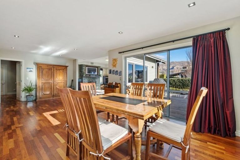 Photo of property in 10 Tyndall Street, Wanaka, 9305