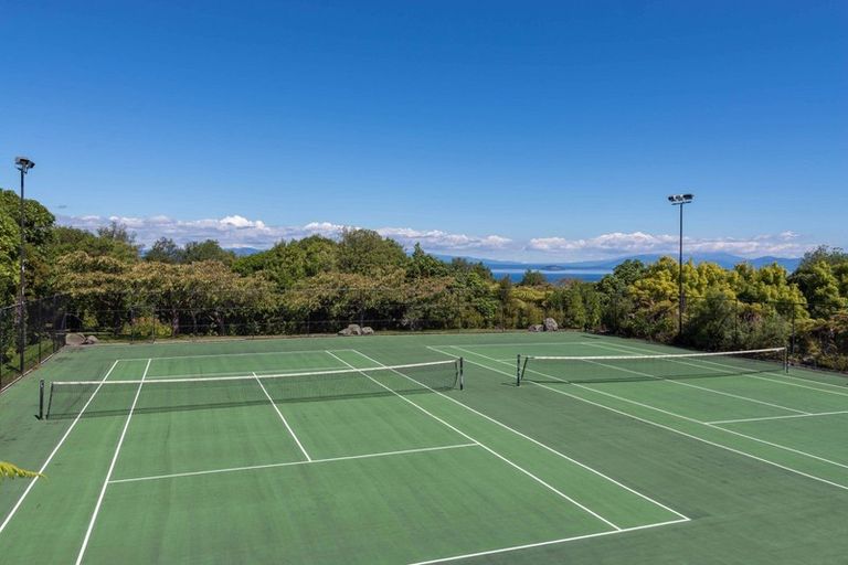 Photo of property in 45 Whakamoenga Point, Acacia Bay, Taupo, 3385