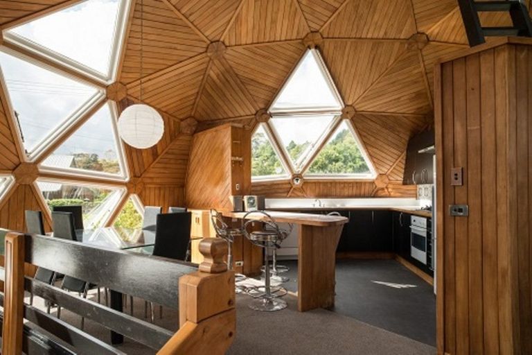 Photo of property in 49 Chatham Avenue, Paremoremo, Auckland, 0632