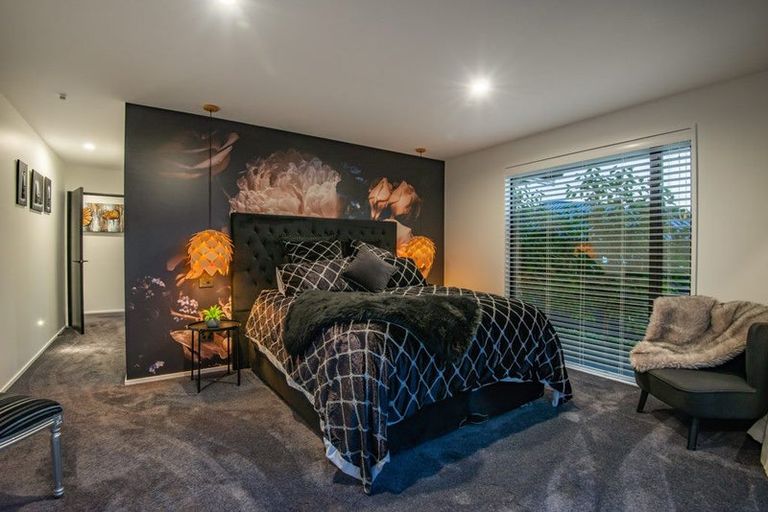 Photo of property in 87 Wingatui Road, Mosgiel, 9024