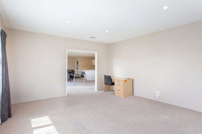 Photo of property in 16 Saint Florian Place, Woolston, Christchurch, 8062