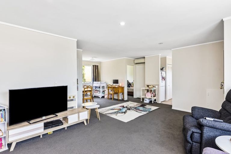 Photo of property in 2 Beachwater Grove, Paraparaumu Beach, Paraparaumu, 5032