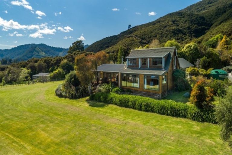Photo of property in 4141 Kenepuru Road, Kenepuru Head, Picton, 7282
