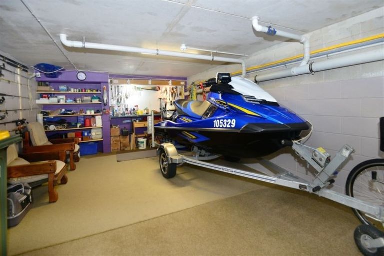 Photo of property in 42 Parkside Drive, Orewa, 0931