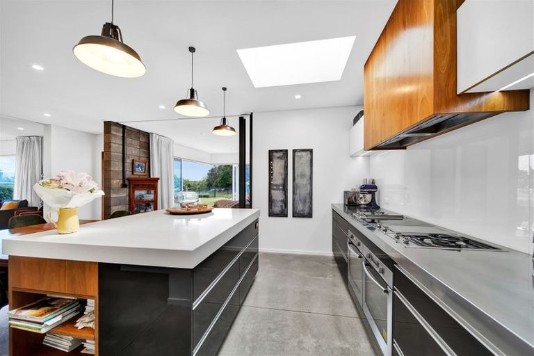 Photo of property in 6 Williams Avenue, Hawera, 4610