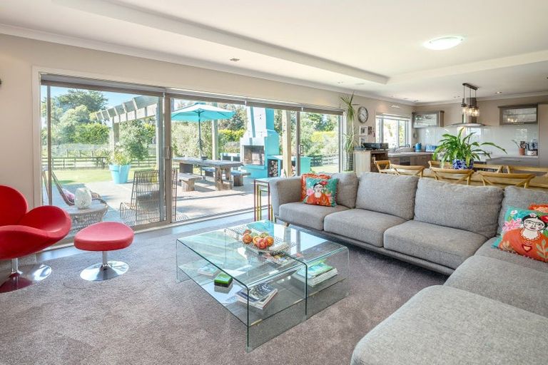 Photo of property in 1 Campbell Drive, Martinborough, 5711