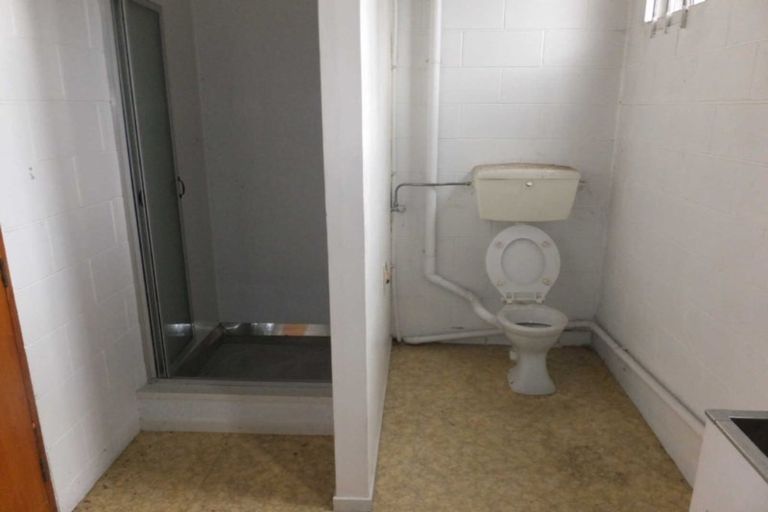 Photo of property in 17 Highland Place, Avonhead, Christchurch, 8042