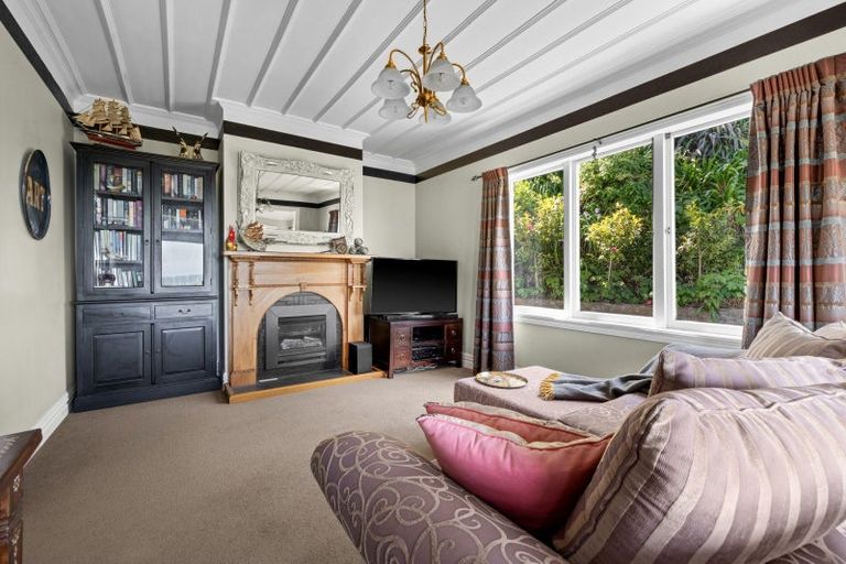 Photo of property in 3 Lucy Road, Bluff Hill, Napier, 4110