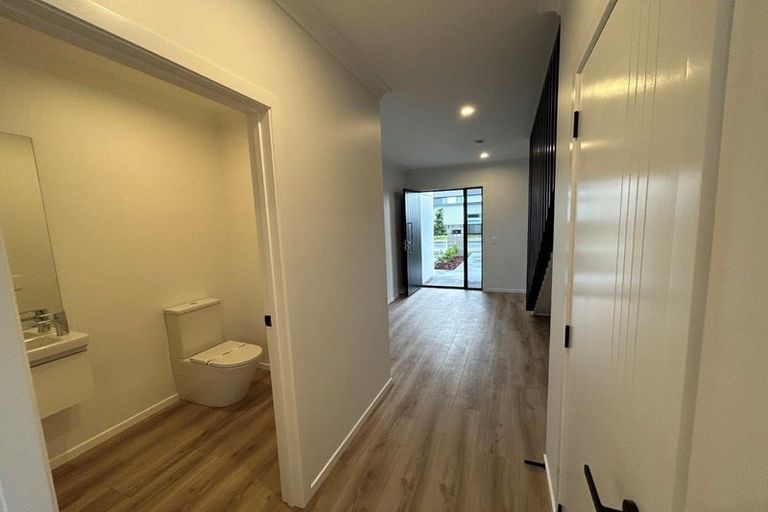 Photo of property in 31 Bill Miller Drive, Papamoa, 3118