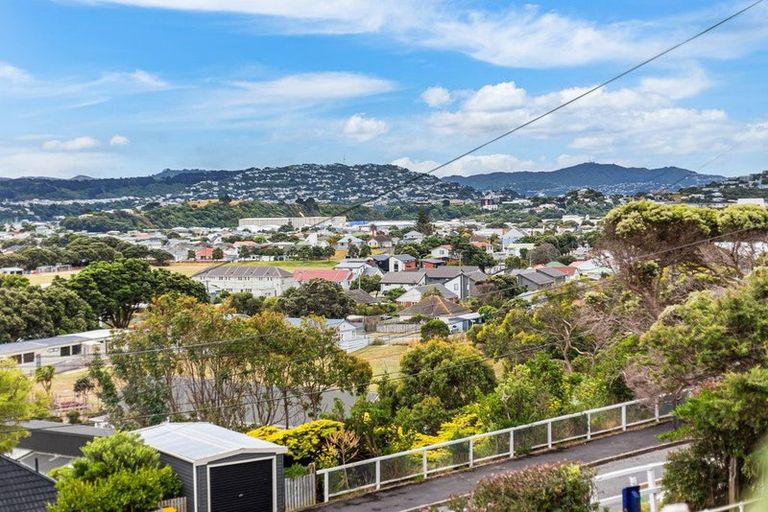 Photo of property in 18 Elphinstone Avenue, Strathmore Park, Wellington, 6022