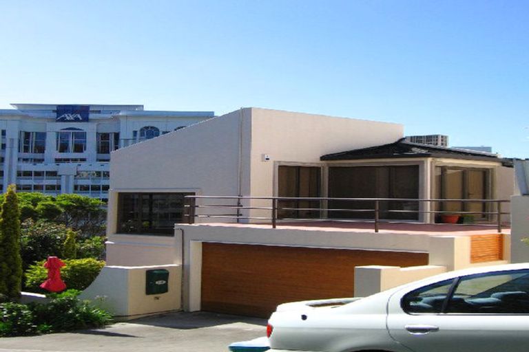 Photo of property in 1/41 Aurora Terrace, Kelburn, Wellington, 6012