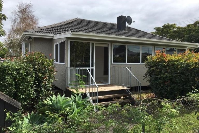 Photo of property in 2/41 Alfriston Road, Manurewa East, Auckland, 2102