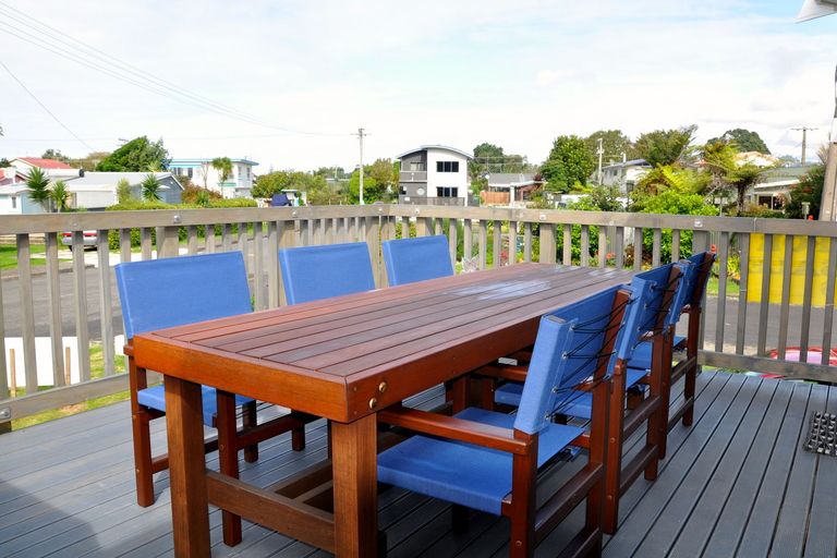 Photo of property in 31 Wallnutt Avenue, Waihi Beach, 3611