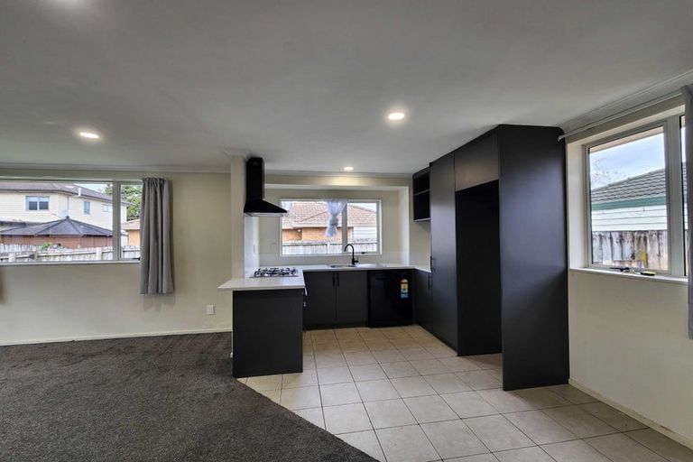 Photo of property in 3a Margarita Rise, Pukekohe, 2120