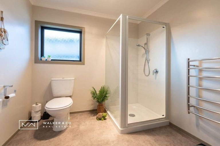 Photo of property in 7 Percy Kinsman Crescent, Riverstone Terraces, Upper Hutt, 5018