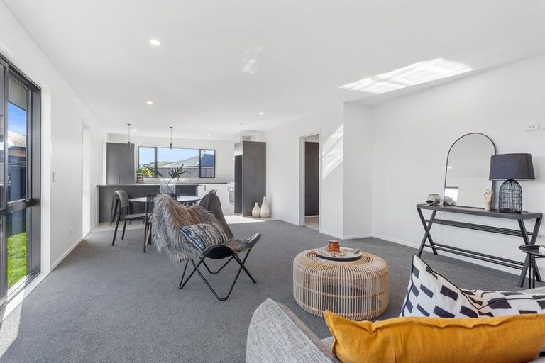 Photo of property in 12 Deans Place, Amberley, 7410