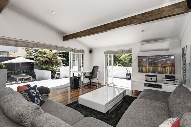 Photo of property in 37 Awatere Avenue, Beerescourt, Hamilton, 3200