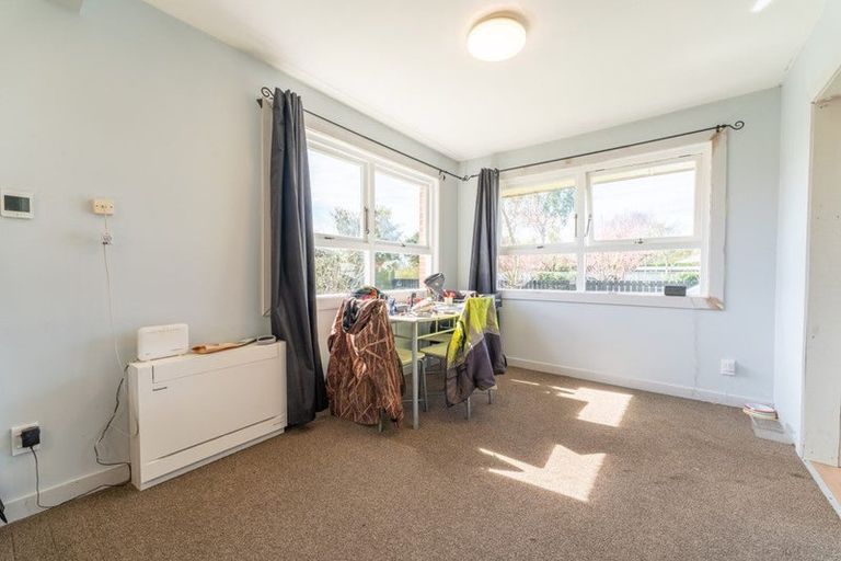 Photo of property in 2 North Street, Winchester, 7985