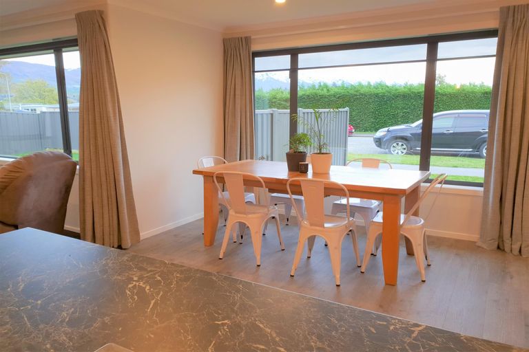 Photo of property in 14 Molyneux Avenue, Cromwell, 9310