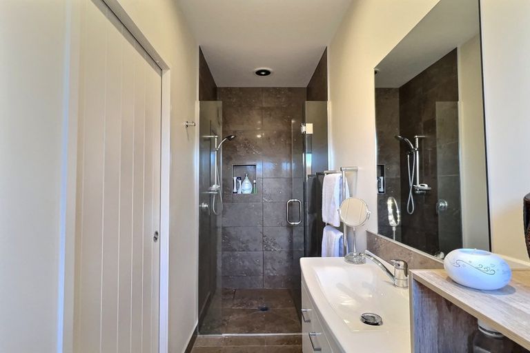 Photo of property in 10b Burness Road, Greenmeadows, Napier, 4112