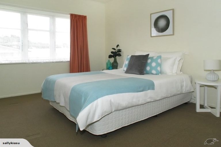 Photo of property in 32 Hindmarsh Street, Johnsonville, Wellington, 6037