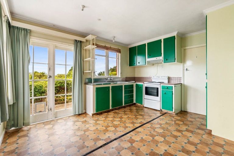 Photo of property in 98 Helensburgh Road, Halfway Bush, Dunedin, 9010