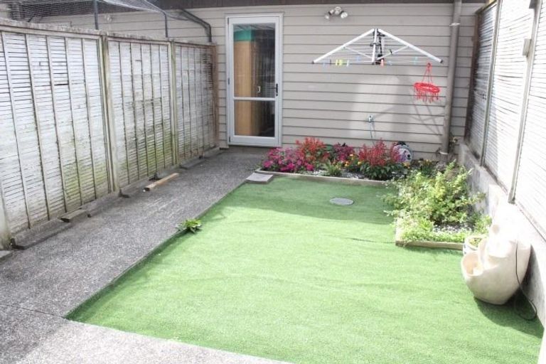 Photo of property in 11/1 Gracechurch Drive, Flat Bush, Auckland, 2016