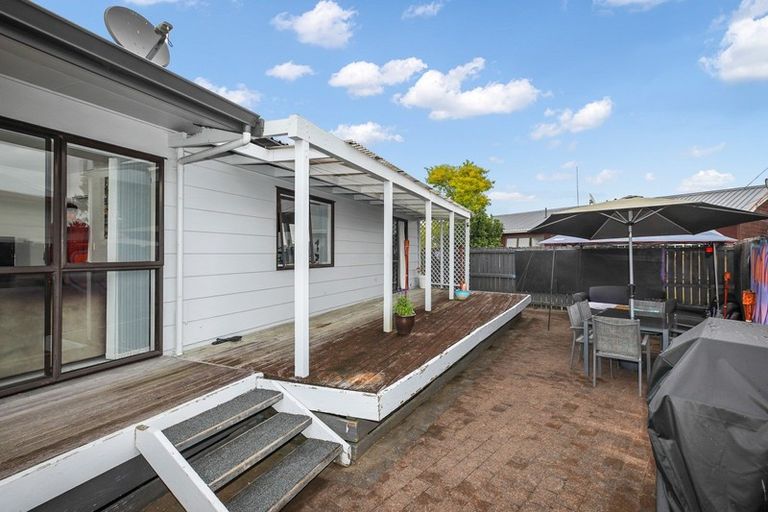 Photo of property in 12 Kentucky Crescent, Nawton, Hamilton, 3200