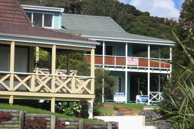 Photo of property in 3 Du Fresne Place, Russell, 0202