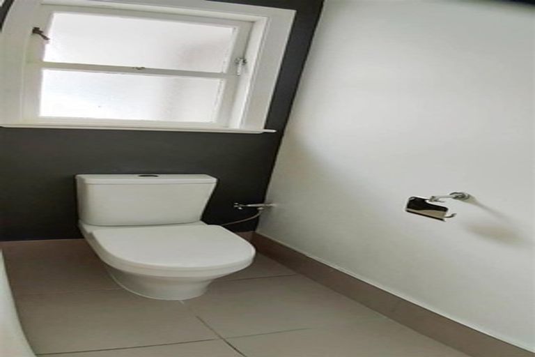 Photo of property in 1/10 Walter Street, Hauraki, Auckland, 0622